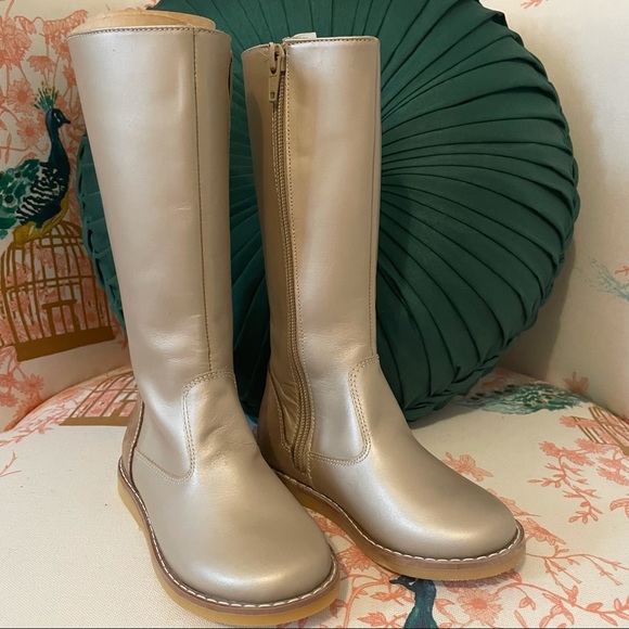 Kids Full Leather Boots 👢 Gold Size 9 new condition barely worn! - Picture 1 of 9